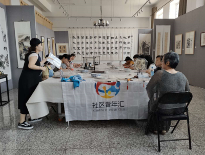 傳統(tǒng)文化在身邊--手繪中國團(tuán)扇活動